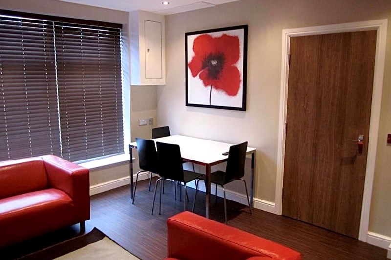 98 The Railway Residence  98 The Railway Residence