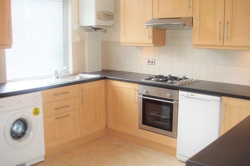2-Bedroom Terraced Property (South Street) 2-Bedroom Terraced Property (South Street)