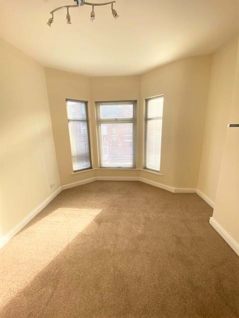28 Stalbridge Road