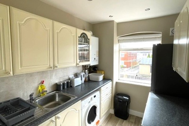 3-Bedroom First Floor Apartment (Edleston Road) 3-Bedroom First Floor Apartment (Edleston Road)