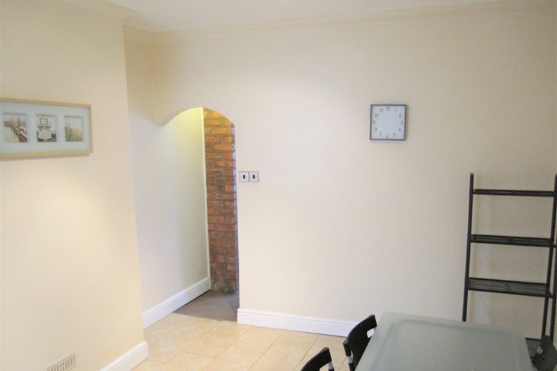 2-Bedroom Terraced House (South Street) 2-Bedroom Terraced House (South Street)